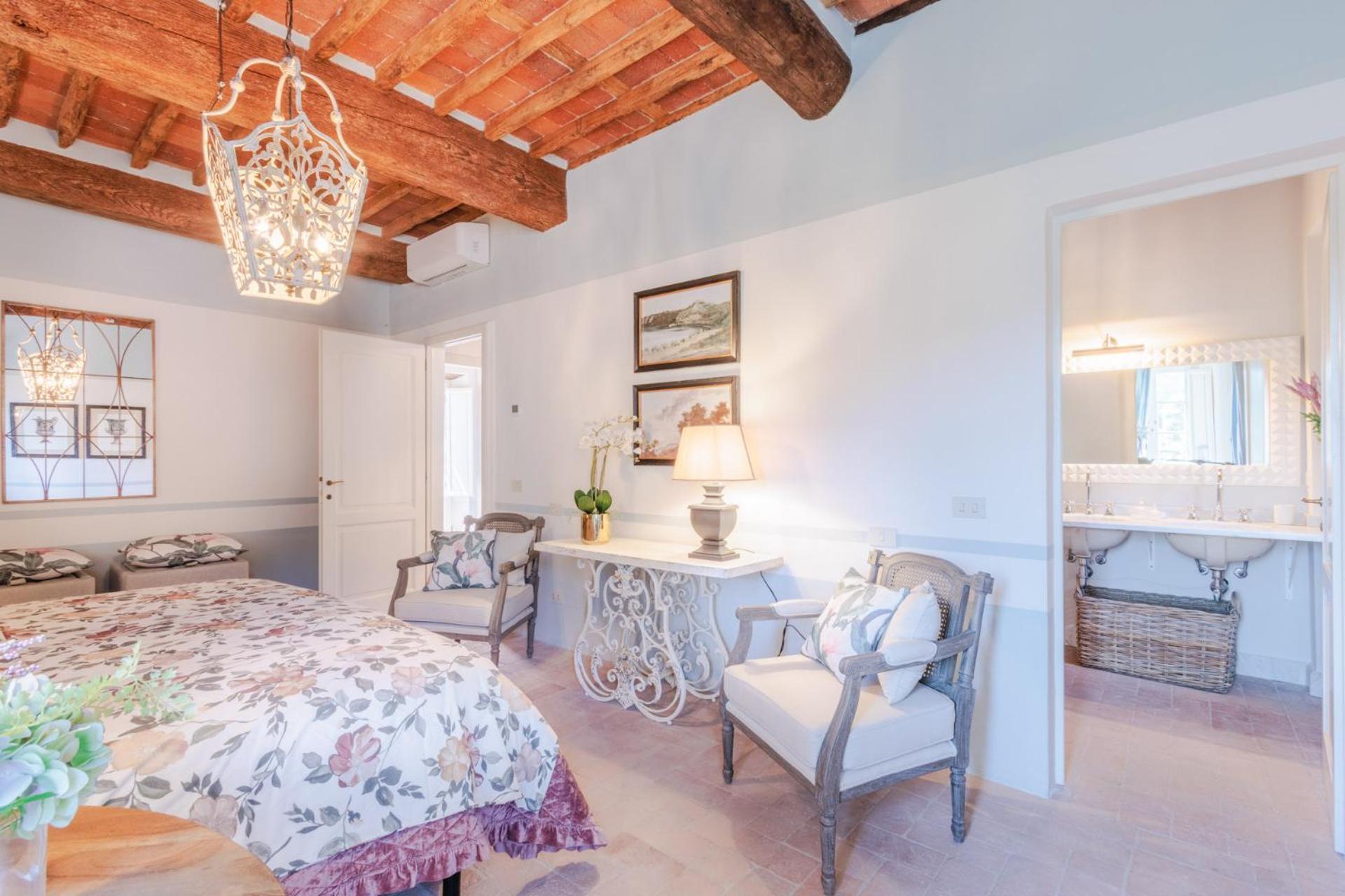 Villa Domus Francigena Lukka Zewnętrze zdjęcie