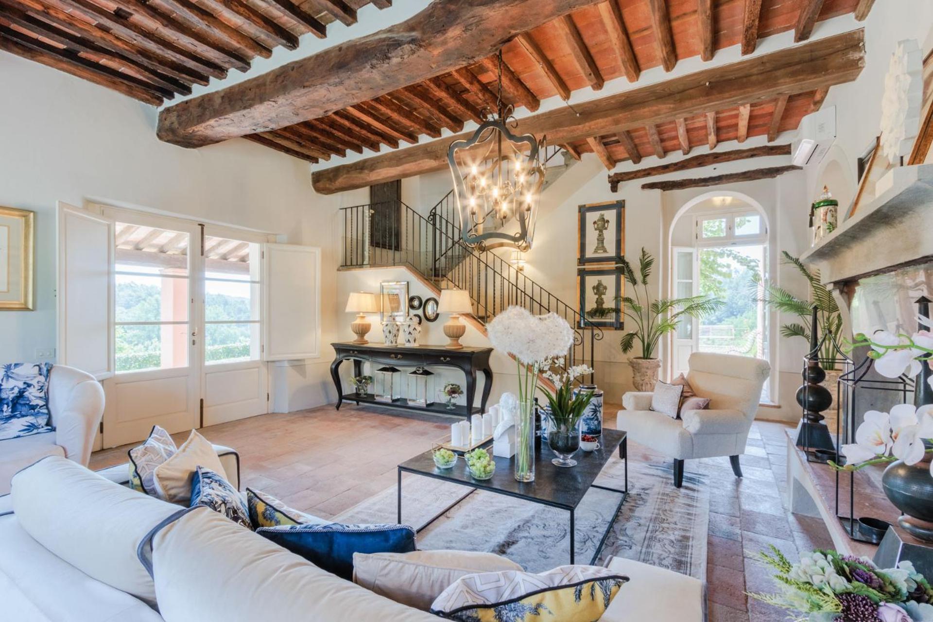 Villa Domus Francigena Lukka Zewnętrze zdjęcie